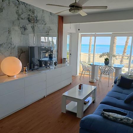Apartamento Lujo Frente Al Mar Centro De Málaga Exteriör bild