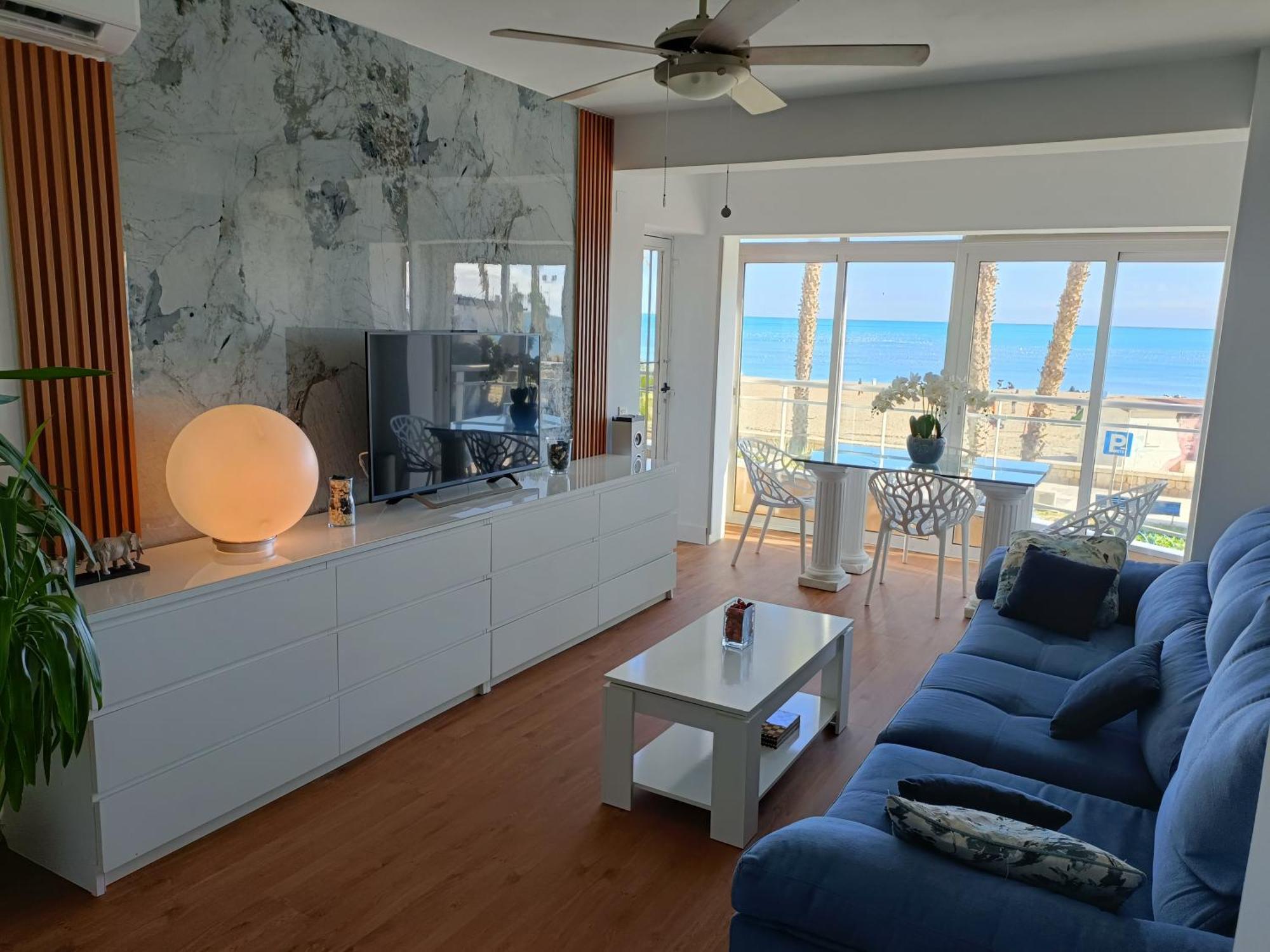 Apartamento Lujo Frente Al Mar Centro De Málaga Exteriör bild