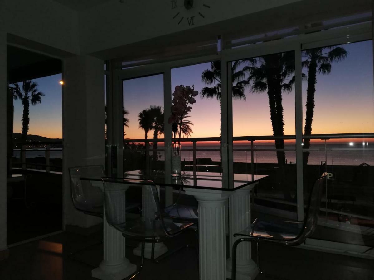 Apartamento Lujo Frente Al Mar Centro De Málaga Exteriör bild