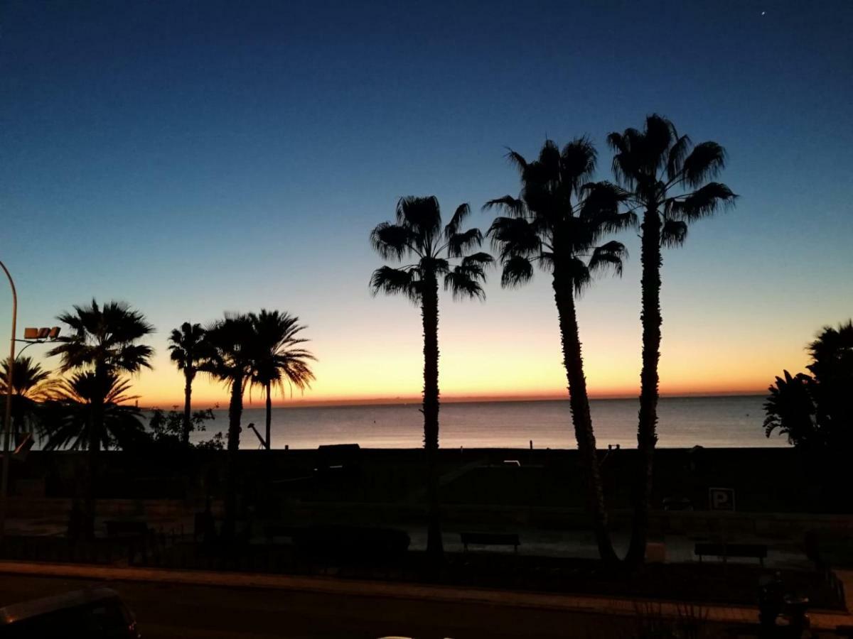 Apartamento Lujo Frente Al Mar Centro De Málaga Exteriör bild